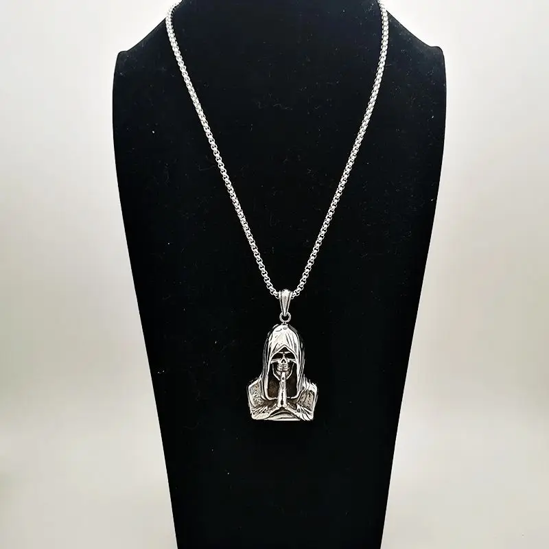 2021 SS New Cloaked Death Praying Pendant Necklace Vintage Silver Stainless Steel Mens Cool Death Necklace Fashion Jewelry Gift