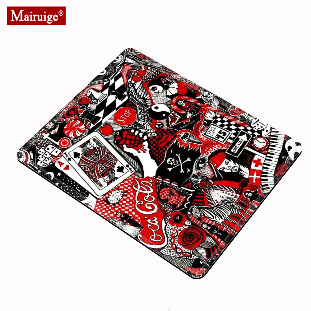 

Poker Playing Cards Doodle Mousepad 20x18cm Cloth Black and Red Mouse Pad Small Gaming Desk Mat Custom for Laptop Table Pads