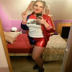 Wig Suit Harley Costumes Quinn Girl Adult Suit Cosplay Suicide Team Monster T-Shirt Children's Jacket Gloves Belt Accessories