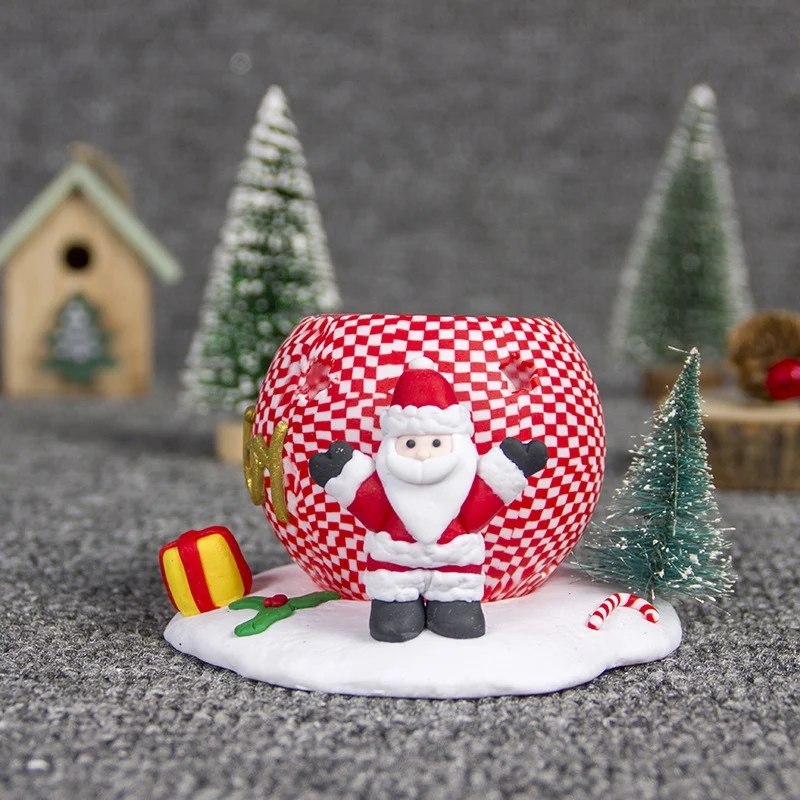 Christmas Three-Dimensional Candle Holder Dolls Soft Ceramic Candle Holders l Christmas Decor Christmas Candlesticks Accessories - Цвет: B