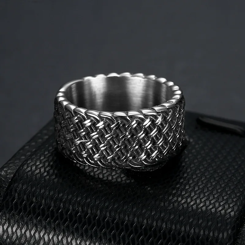 

Megin D Classic Personality Simply Style Geometry Circle Stainless Steel Men's Rings for Father Lover Friend Fashion Gift