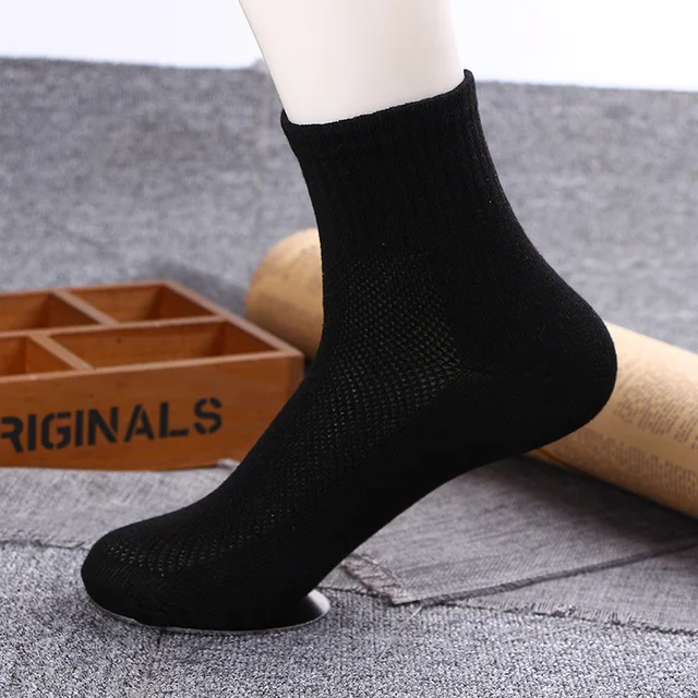 Women Korea Funny Socks Long Socks Black Cool Socks Harajuku GD Hip Hop Cotton Skateboard Socks Men New Trend Daisy Socks Men 19