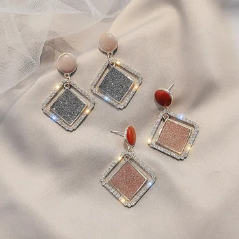 

2020 fashion original new earrings female temperament wild diamond rhinestone mesh red earrings popular banquet jewelry