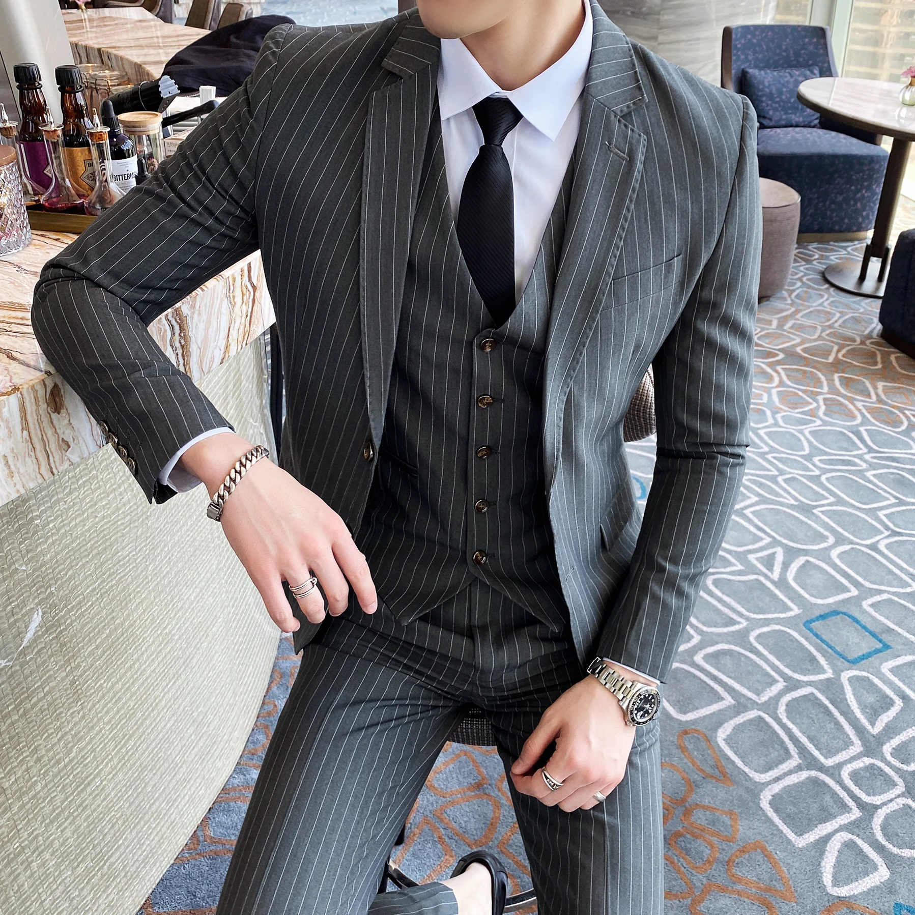 

5XL Big Size Suits Mens 3 Piece Pinstripe Men Suits Formal Business Classic Black Costume Grey Plus Size 100kg Elegant Suit Slim