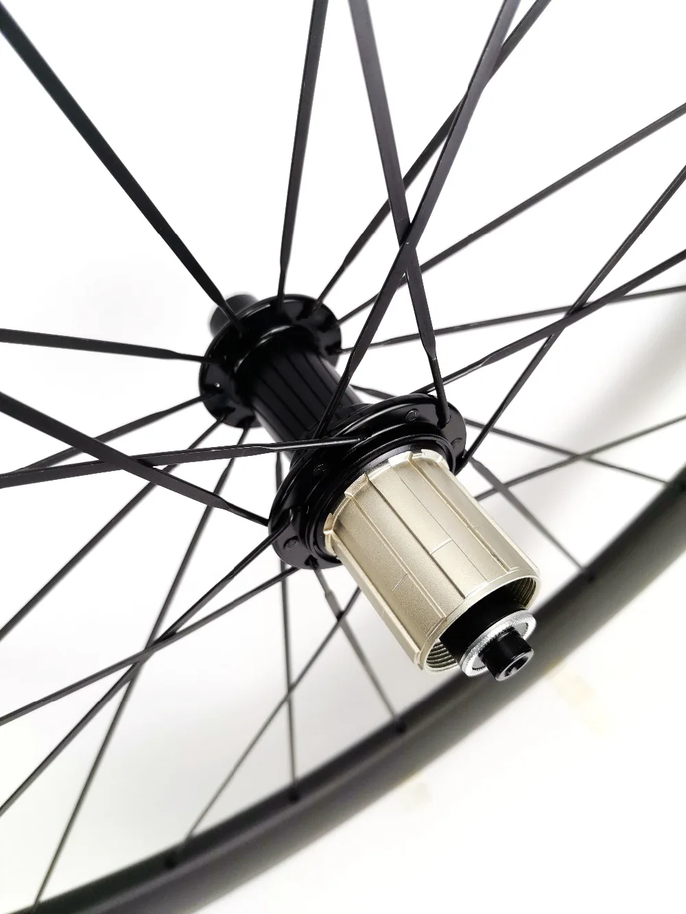 Freeshipping 700C 60mm depth Road carbon wheels 25mm width Road bike clincher/tubular carbon wheelset U-shape rim 3k matte