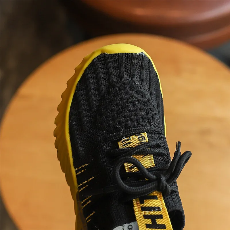 Детская обувь со светлыми кроссовками для девочек и мальчиков; беговые кроссовки; коллекция года; модная удобная спортивная обувь для малышей; светодиодный