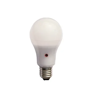 

LAMPARA STANDARD DE LED CON SENSOR CREPUSCULAR 12W 3000K E27