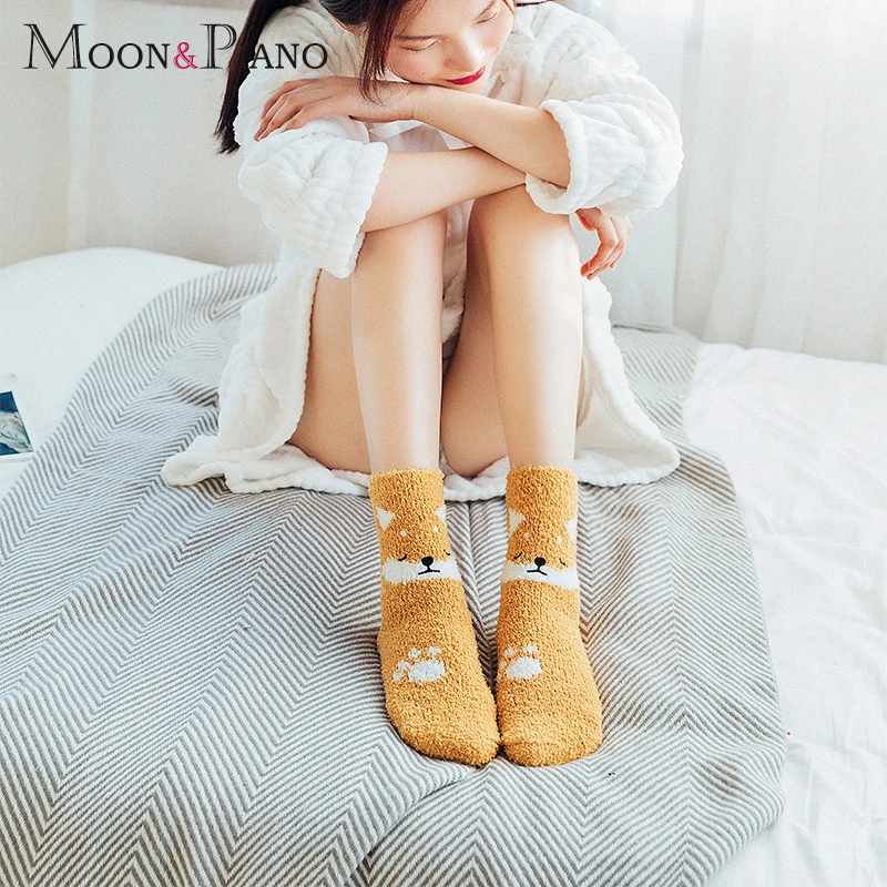 Милые женские носки из кораллового флиса с изображением животных в виде свиньи и лисы; сезон осень-зима; Новинка; милые толстые теплые домашние короткие женские носки-Тапочки