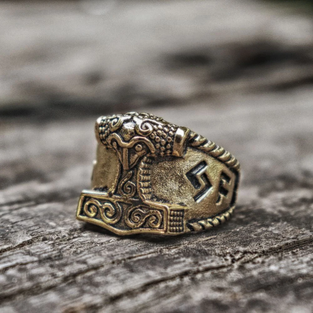 Hcc22e09f28bc40a294819149494f74de6