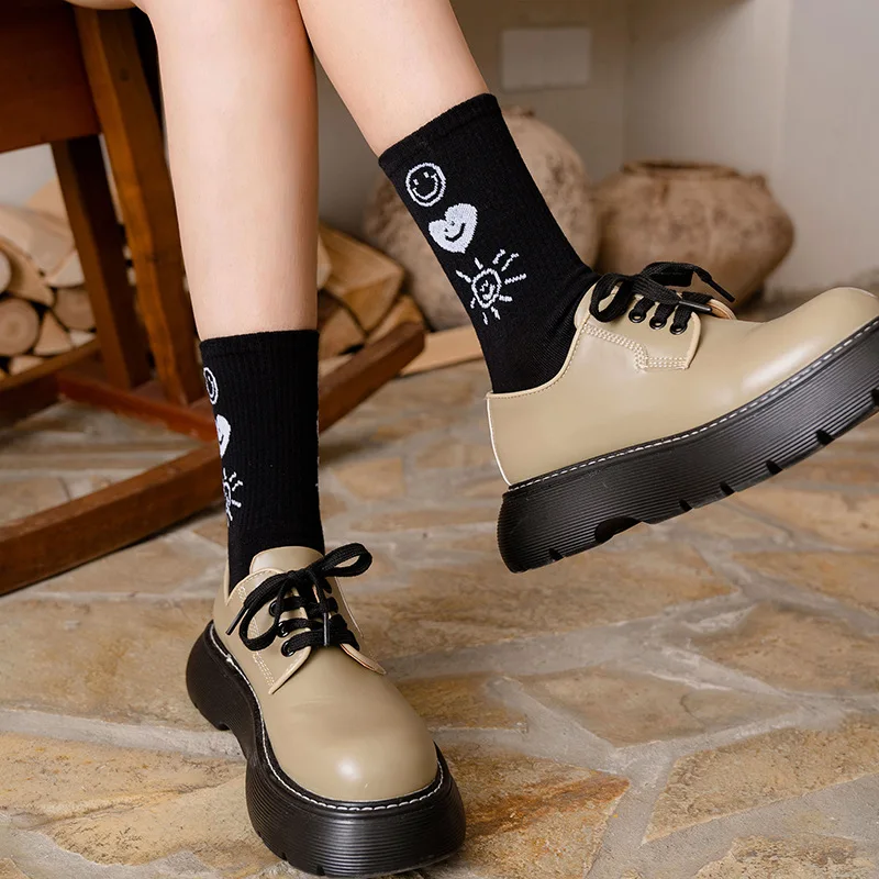 heated socks for women funny smiley couple hip hop long socks calcetines mujer women chaussettes chaussette femme happy cartoon white black cotton sock walking socks womens