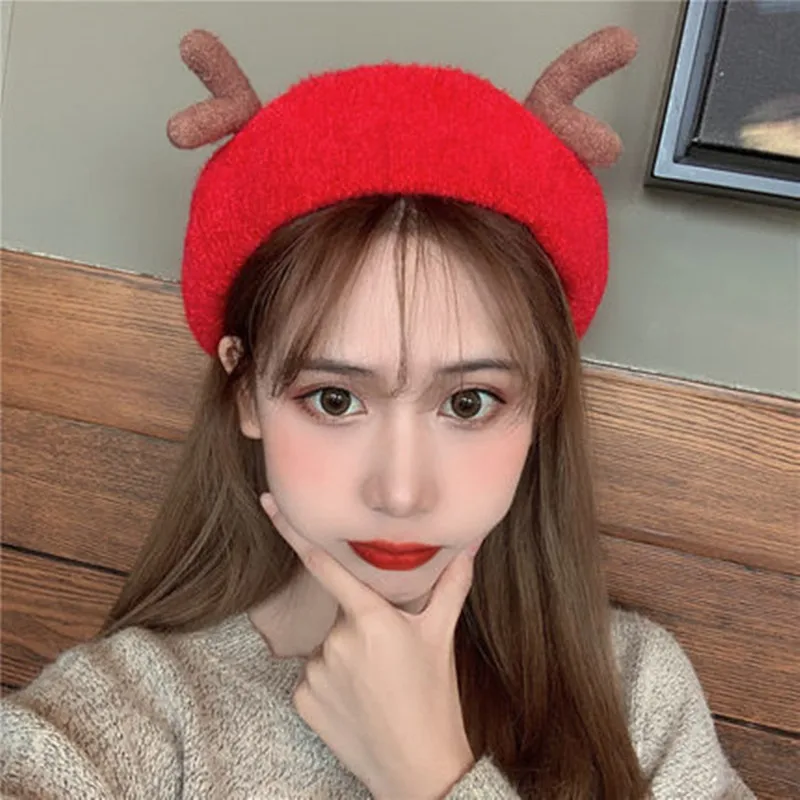 

Lovely elk horn ears Christmas deer Beret children autumn and winter Korean painter hat student bud hat