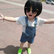 Детские мягкие джинсовые штаны в Корейском стиле детские штаны на подтяжках Шорты для маленьких девочек и мальчиков удобная летняя детская одежда с большими карманами