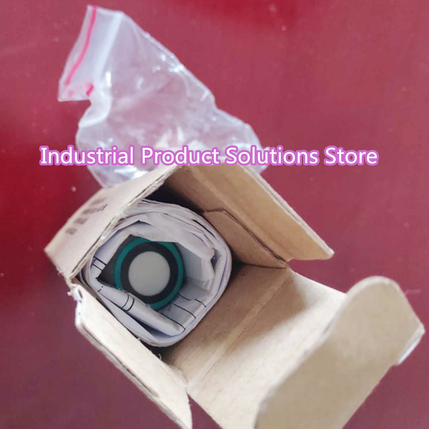 Ультразвуковой датчик UB300-18GM40-E5-V1 UB300-18GM40-E4-V1 UB300-18GM40-I-V1 UB300-18GM40-U-V1 UB300-18GM40A-U-V1 |