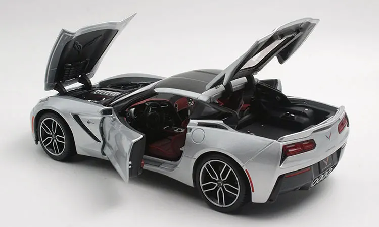Литой 1:18 модели автомобилей статические коллекционные сплав спортивный автомобиль gld2 моделирование автомобиля игрушки для детей Chevrolet Corvette