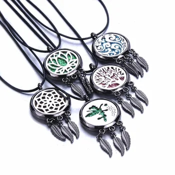 

Boom Life Hollow Out Magnetic Black Aromatherapy Diffuser Necklace Jewelry Perfume Locket Pendant Essential Oil Locket Necklace