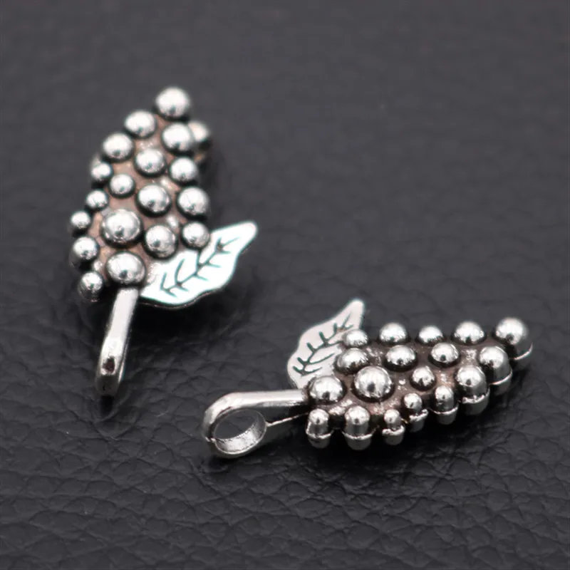 

WKOUD 26*14mm Antique Silver Metal Grape Cluster Fruit Food Charm Pendant Jewelry Making Jewelry Findings Craft Supplies 10pcs
