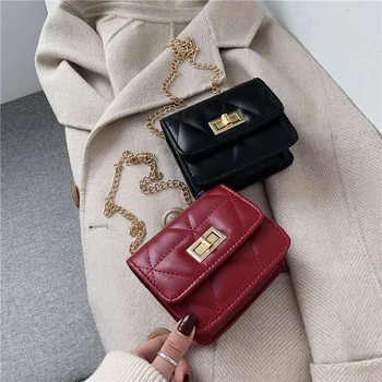 

The new small bag female 2020 new Korean version of the wild messenger fashion diamond chain small square bag