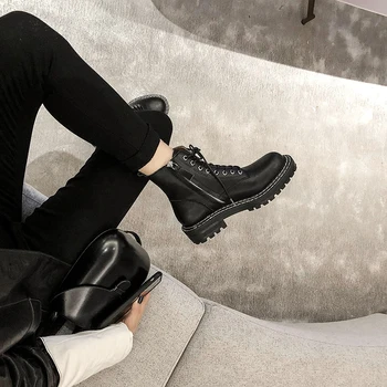 

Leather square head cool comfortable front strap thick bottom Martin boots grey British style tooling short boots women 2020 new