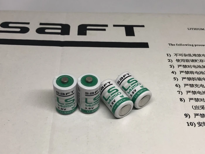 10 шт./лот SAFT LS14250 AA 3,6 V 900mAh Тионилхлорид низкая саморазряжающаяся литиевая батарея батареи для ПЛК-устройств LS 14250