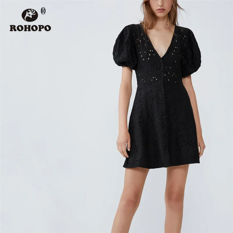 

ROHOPO Puff Sleeve Lace Embroidery Hollow Black Cotton Dress Buttons Fly Autumn Girl Solid Mini Robe #9324