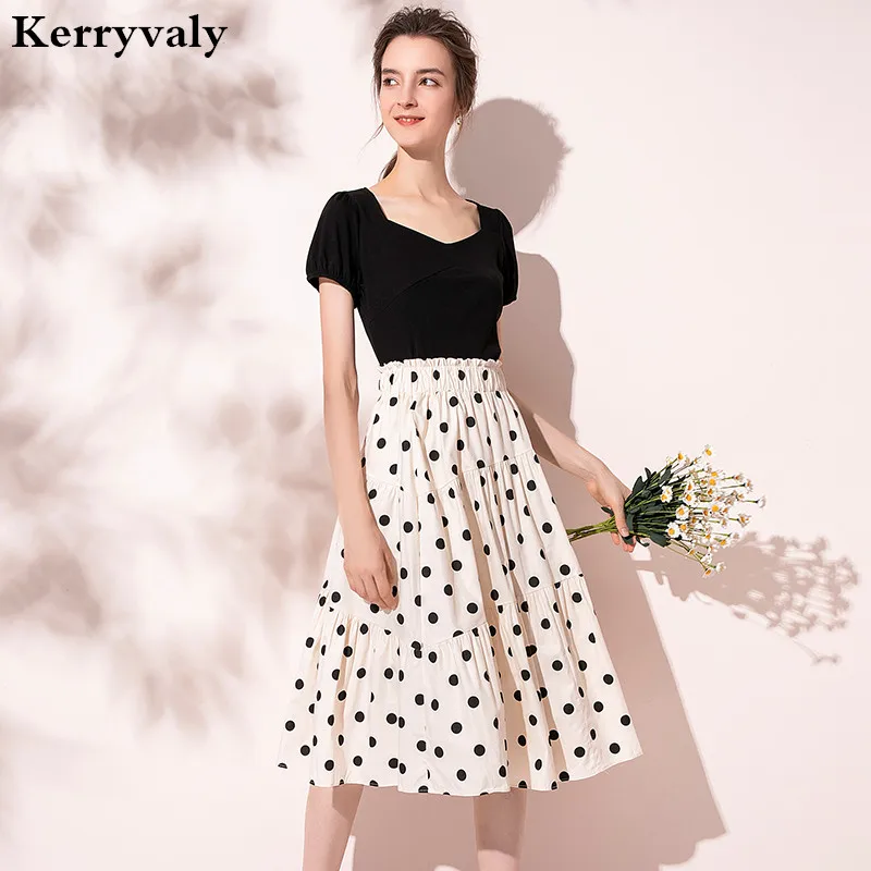 

Summer 2 Piece Set Women French Cotton T-shirt + Vintage High-Waisted Polka Dot Pleated Skirt Women Two Piece Outfits K6923