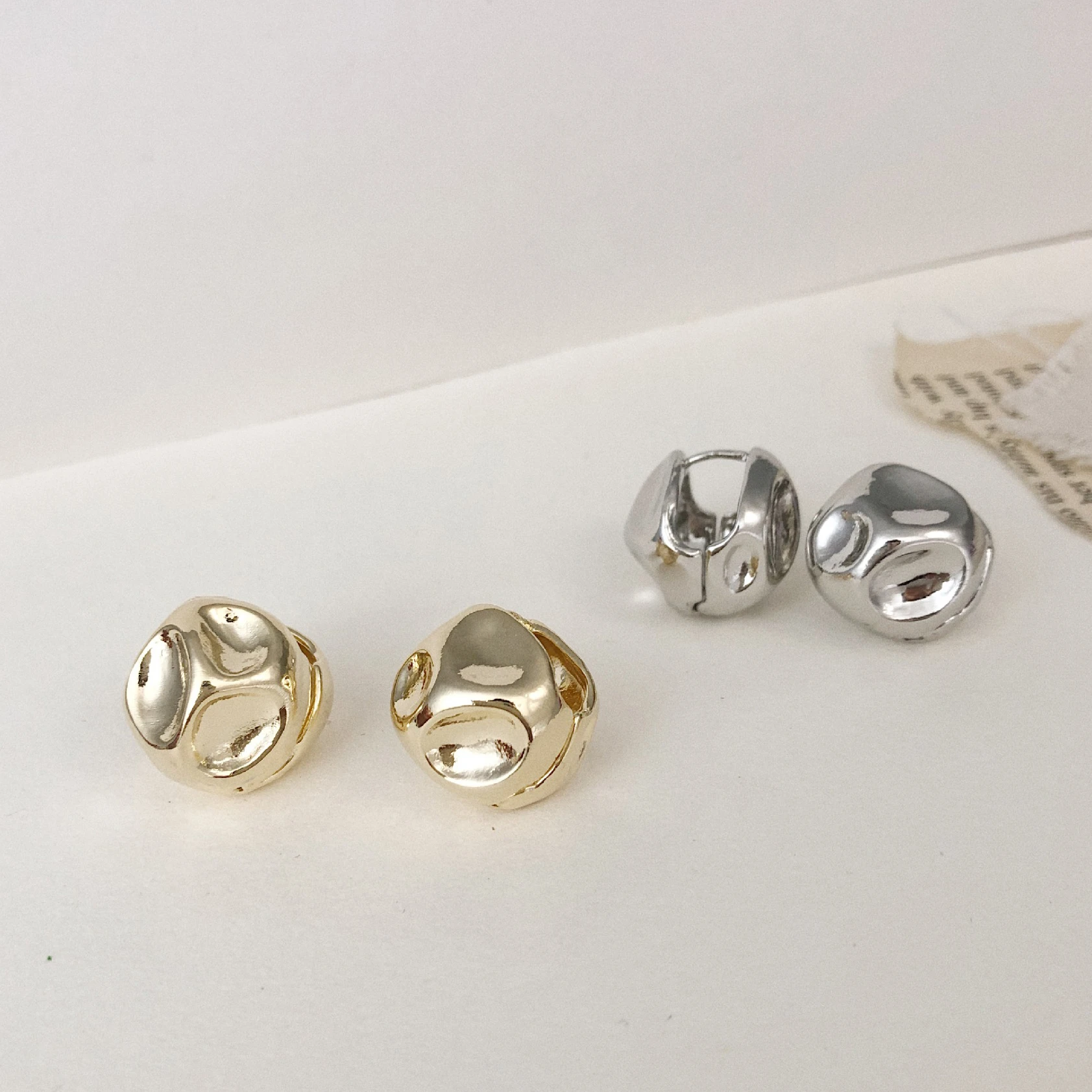 Coreano Color plata oro desigual círculo Stud pendientes para de moda pendientes de kpop accesorios de la joyería de nuevo|Aretes| - AliExpress