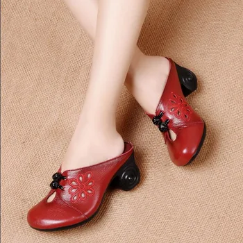 

2020 new summer outside Wear Retro Cut-outs Genuine Leather Women Slippers Baotou sandals Handmade Mom shoes