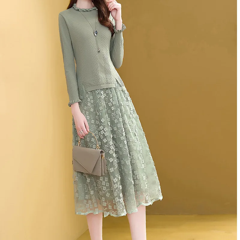 

Thin Sweater Dress Outfit Women's Early Autumn 2019 New Style Sweater Embroidered Floral Dress Two-Piece Set Europe And America