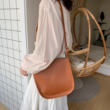 

Vintage Classic Women Crossbody Square Bags PU Leather Messenger Shoulder Bags for Ladies Outdoor Casual Shopping