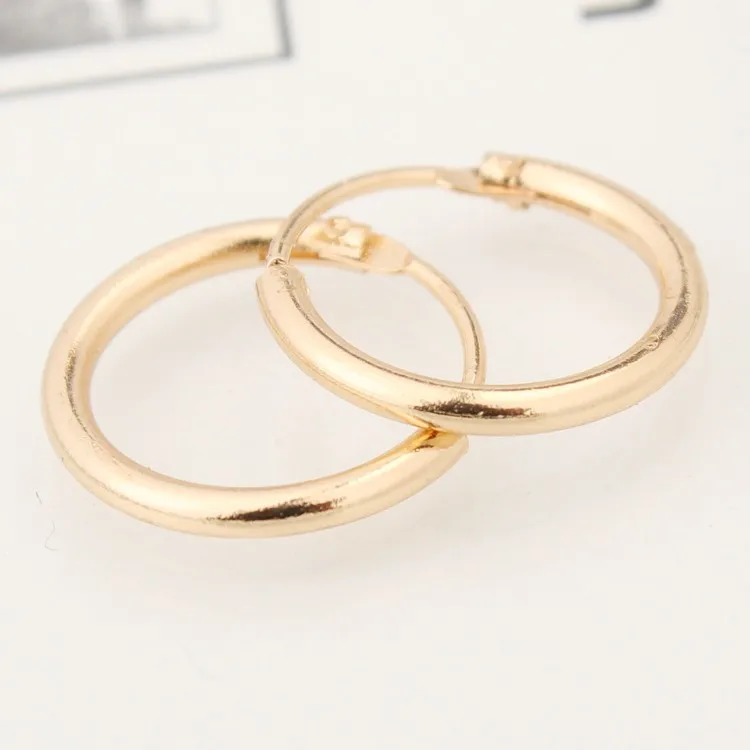 

2019 South Korea Jewelry Earrings Lovers Circle Ear Ring Earrings For Women And Rings Earrings Female Hip Hop Hoop Earrings