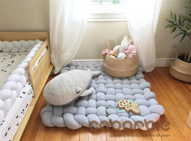 10197463639_378197899