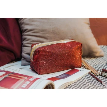 

Travel cosmetic bag, section with a zipper, with a handle, color red