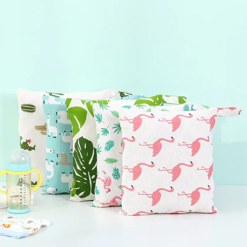 

Baby Cloth Diaper Bag Diaper Organizer Mommy Stroller Nappy Bags Reusable Portable Storage Pocket Zipper Baby Hanging Bag 27*30