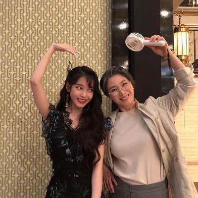 11824266083_1460869951.400x400