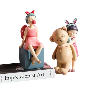 

European Girls And Bear Statue Home Decoration Ornament Resin Figurines TV Cabinet Decor Home Decoration Accessories