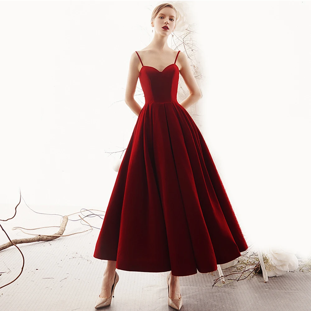 

Anshirlisa Women's Burgundy Velvet Homecoming Dress Spaghetti Strap Lace Up Vintage Dress Ankle-length Backless Sexy Prom Gown