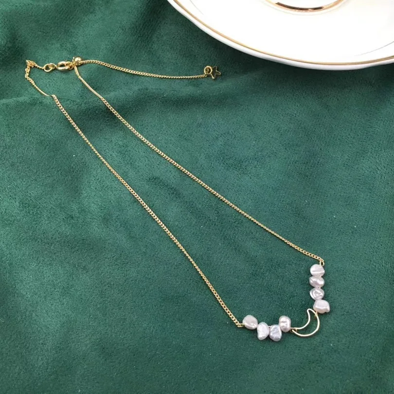 

Butterfly Home Korean-style Fresh And Sweet Moon Smile Pendant 14k Gold Baroque Pearl Necklace Syjs64k64gi