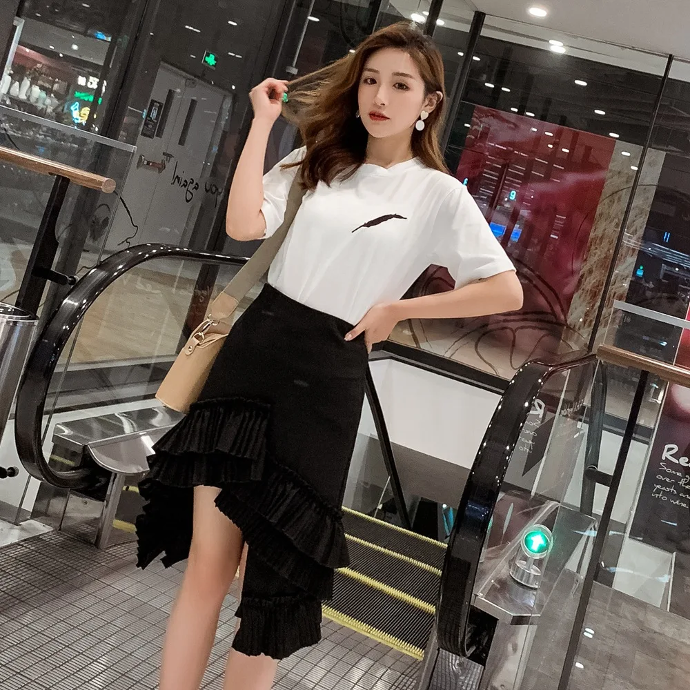 

New Style Feather Embroidered Short-sleeved round Collar T-shirt + Irregular Skirt-Style Two-Piece Set Women's Fashion