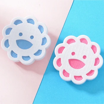 

1pc Portable Air Sterilization Card Influenza Virus Shut Out Protective Card Disinfection Sterilization Lanyard Protection Card