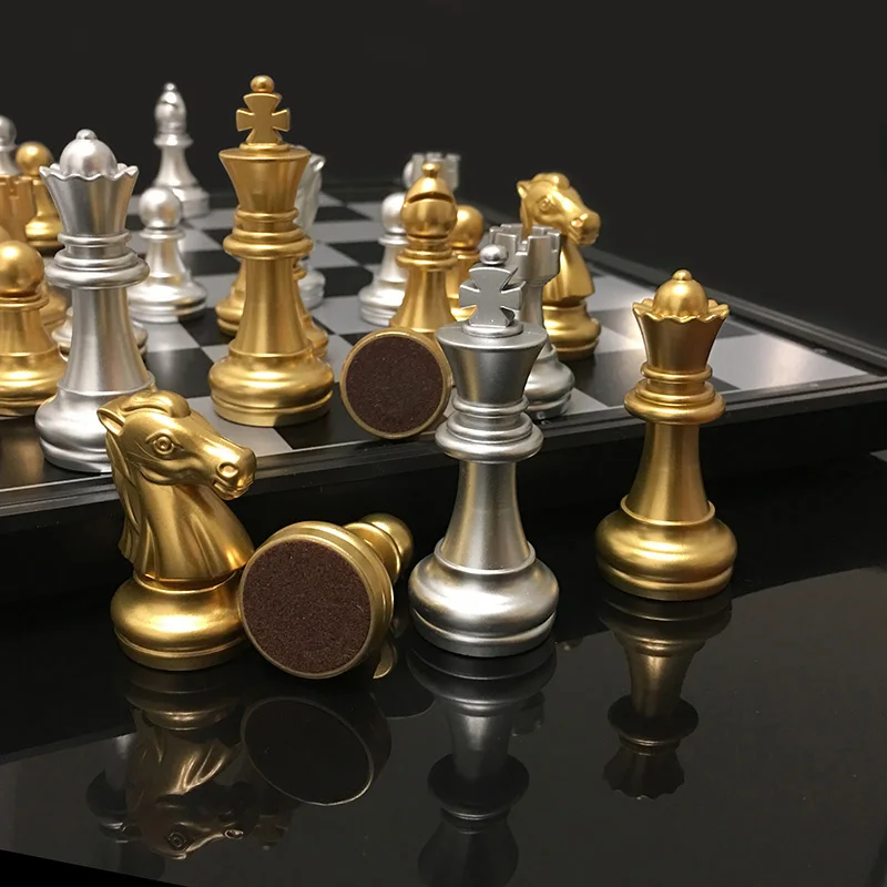 Medieval Plastic Chess Set Chessmen 32 Golden Silvery Chess Pieces Foldable Board Game Set Gifts I39