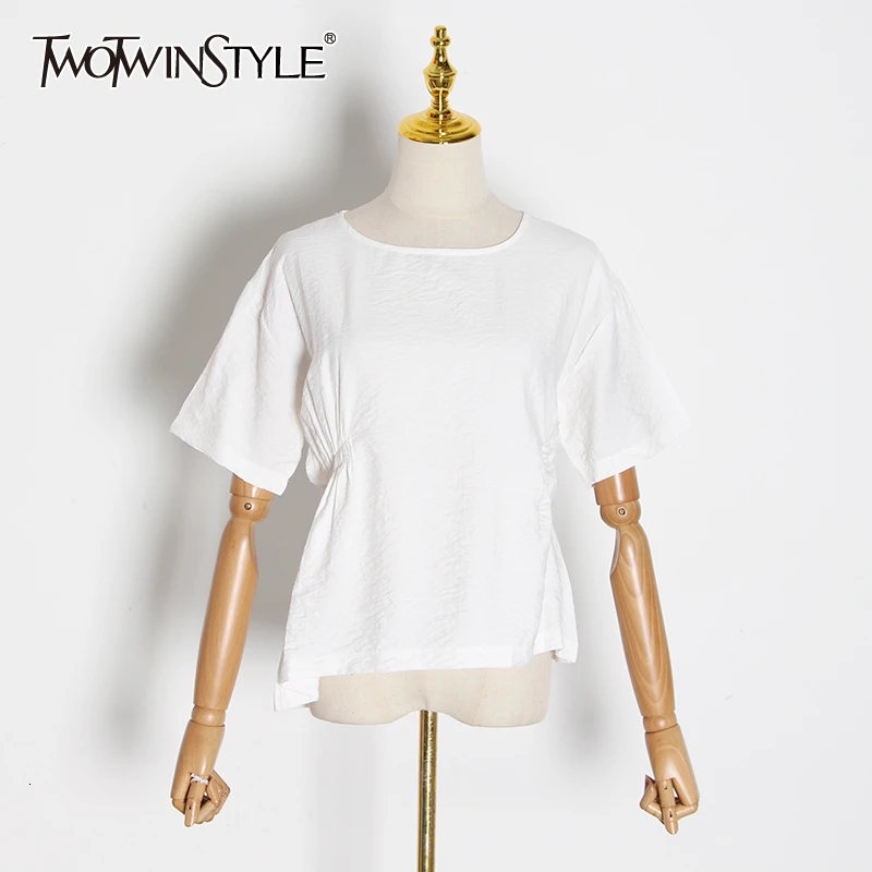 Футболка TWOTWINSTYLE женская с о-вырезом коротким рукавом ассиметричная рюшами 2020 |