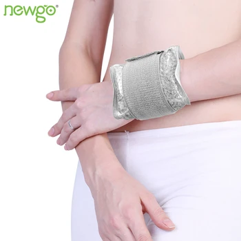 

Reusable Wrist Ice Pack For Injuries Gel Wrap Hot Cold Therapy Pain Relief with Straps Shoulders Refrigerator Cooler Bag