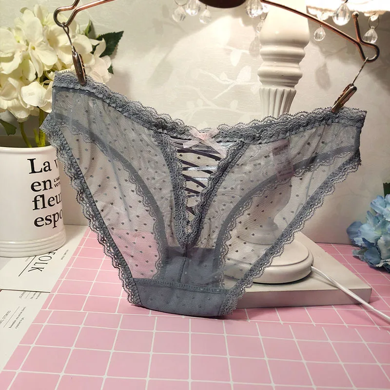 

Buy 3 Send a Spring New Style Sexy Lace Underwear Women's Hollow out Lutun Hot Lower Waist Level Pure Cotton File Briefs