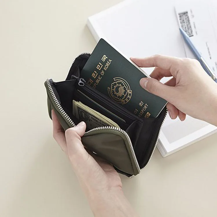 

Nylon Travel Digital Storage Bag Men And Women Zipper Travel Passport Wallet Carrying Document Package Customizable
