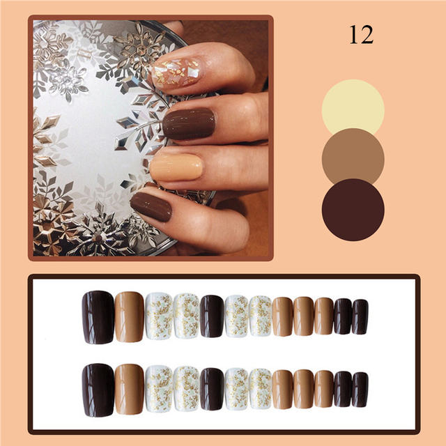 Nails Art Nail Tips Press on False with Designs Set Full Cover Artificial Short Packaging Kiss Display Clear Tipsy Stick