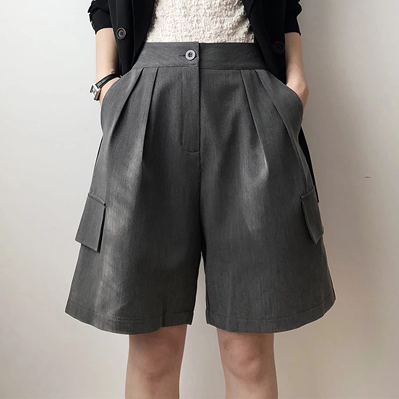 wide leg cargo shorts