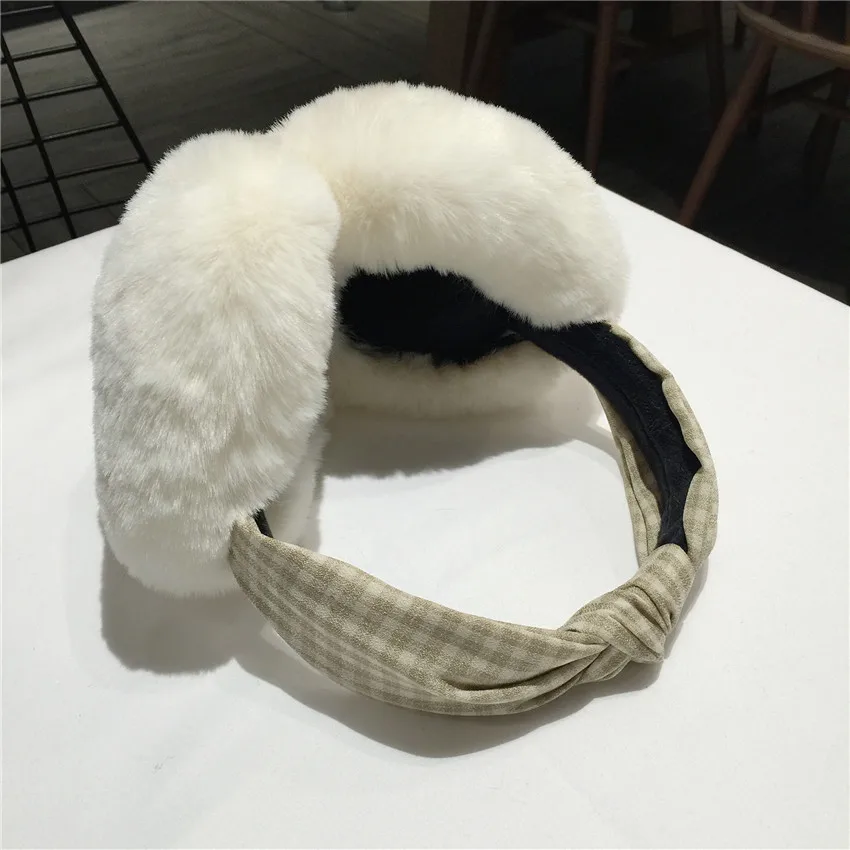 White Модные женские зимние меховые ухо теплые наушники кошачьи уши наушники с блестками зимние теплые круглые наушники - Цвет: White