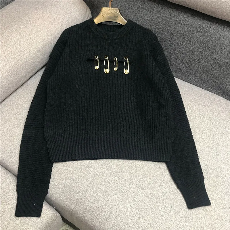 Роскошный дизайнерский брендовый вязаный свитер для женщин, модный сексуальный Свободный вязаный пуловер с круглым вырезом и пряжкой - Цвет: Черный