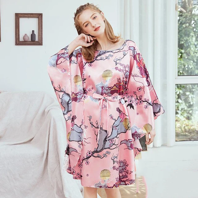 

Loose Bat Sleeve Lady Bride Bridesmaid Wedding Robe Soft Kimono Bathrobe Gown Nightdress Casual Floral Nightgown Negligee