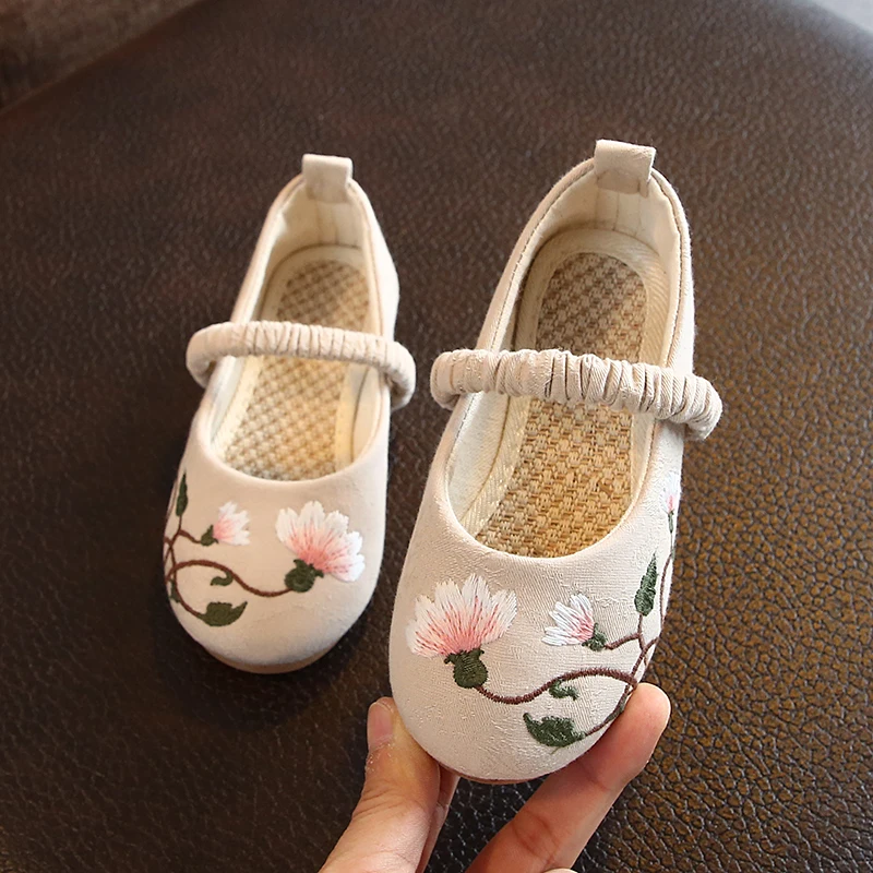ST043Beige Детская обувь для девочек с вышивкой; комплект из парусины; дышащая хлопковая ткань; стиль принцессы; сезон весна-осень; ST043 - Цвет: ST043Beige
